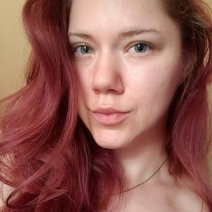 Meet your Posher, Claudia